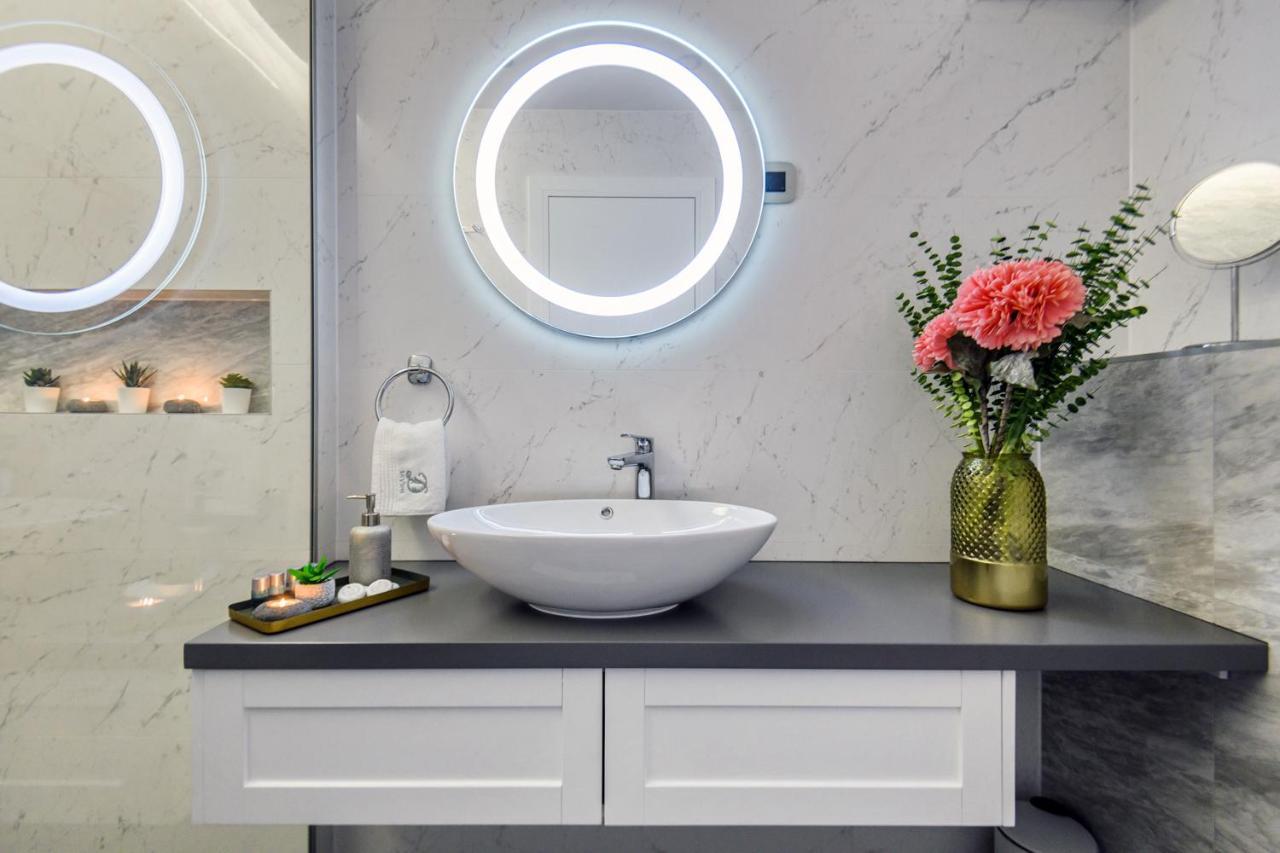 Divine Luxury Apartment Purple ザダル エクステリア 写真